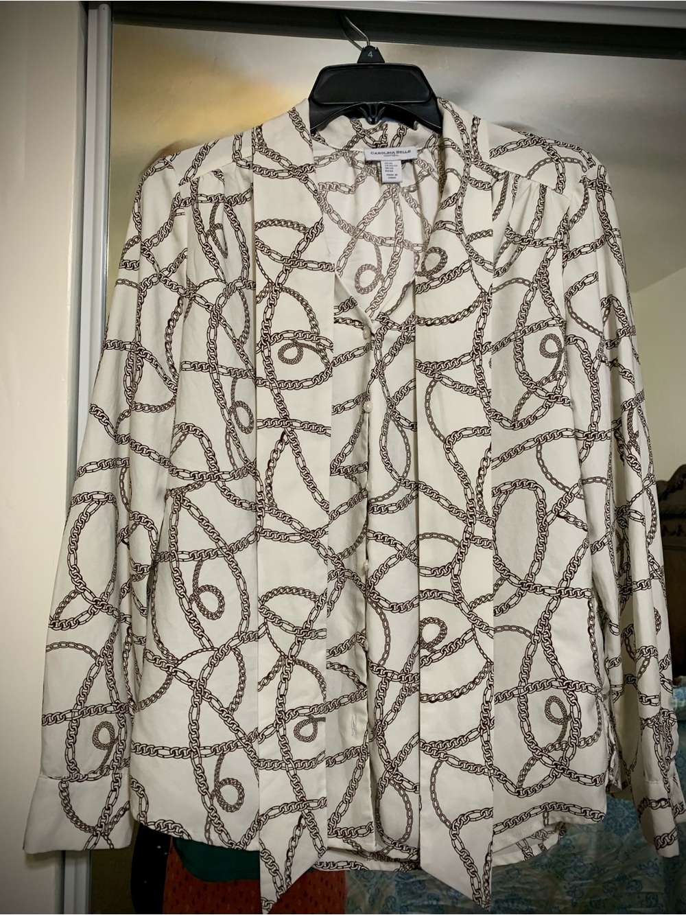 Women White Button-Up Blouse with Brown Rope Chain Print classic shirt